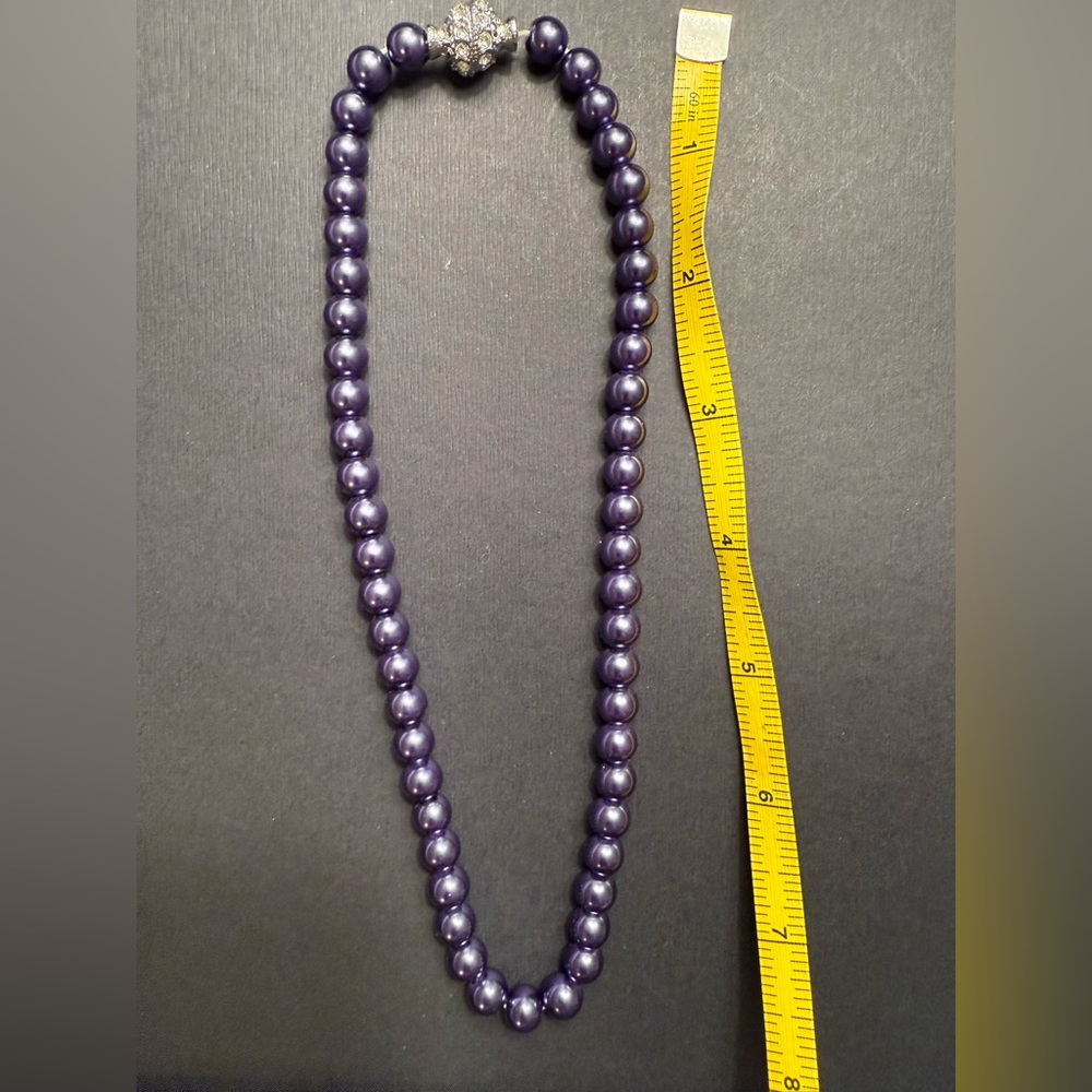 Elegant Purple Beaded Necklace